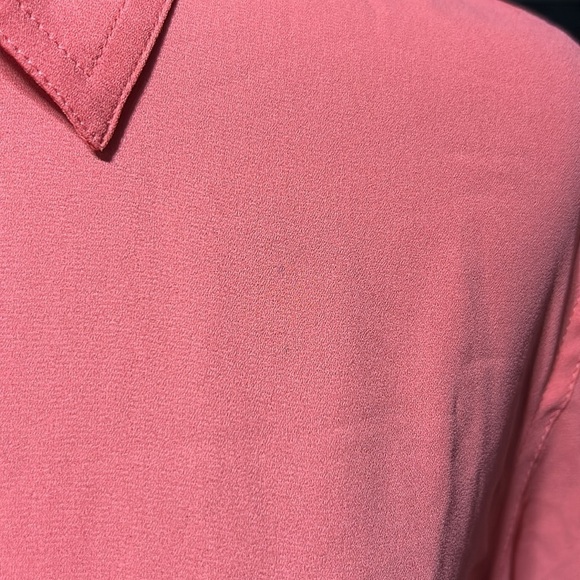 Loft Women’s Everyday Pink Long Sleeve‎ Button Front Collared Shirt Size Medium - Picture 7 of 9